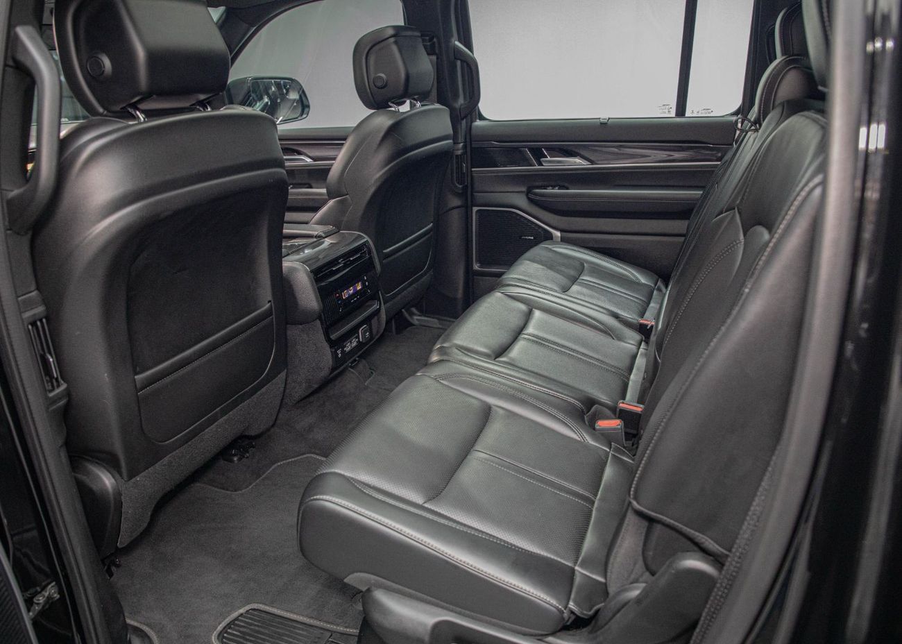 جيب جراند واجونير 3.0T 4WD