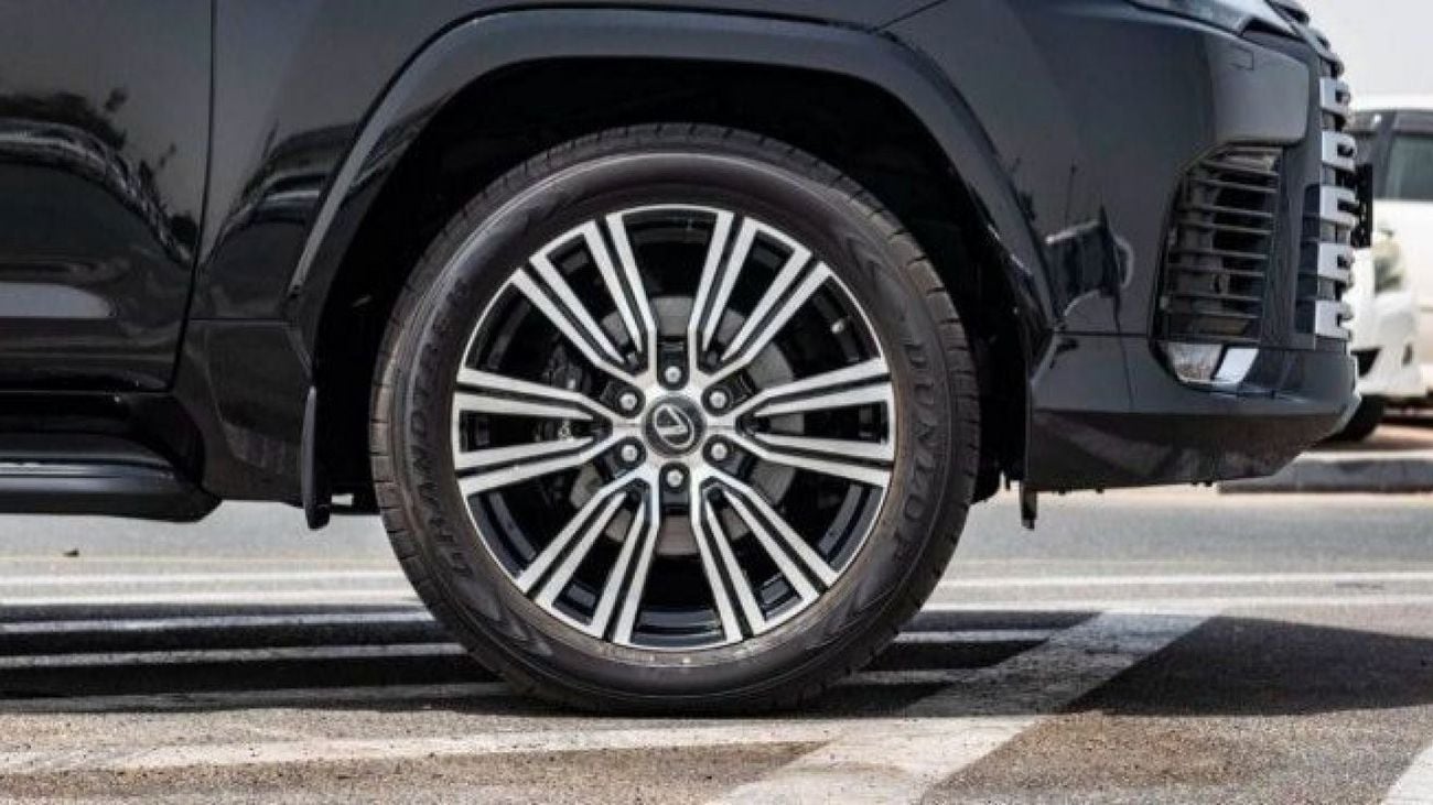 Lexus LX600 SIGNATURE