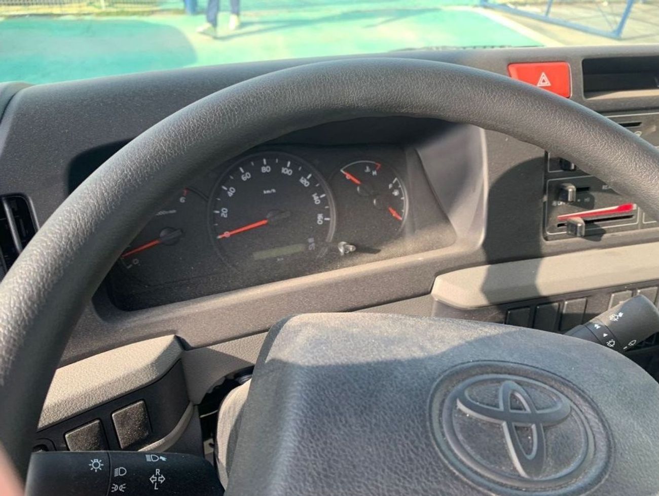 Toyota Coaster 4.2L DIESEL 30 SEATS V6 2024