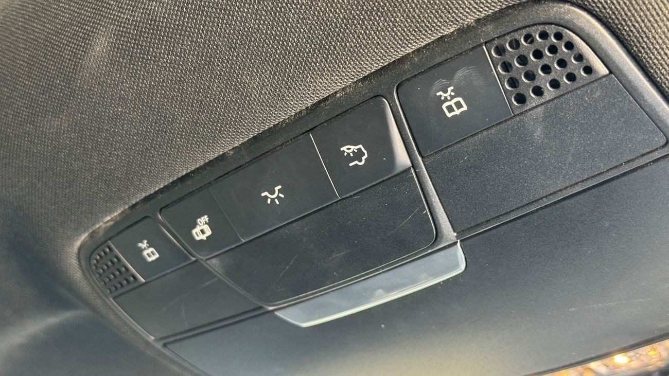 مرسيدس بنز سي 43 ايه ام جي Std 3.0L BITURBO 4MATIC AMG