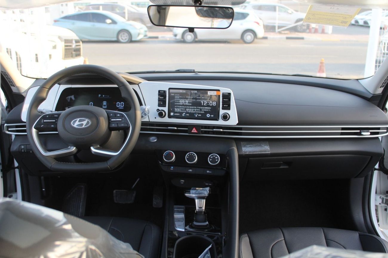 Hyundai Elantra 1.5 Comfort Automatic