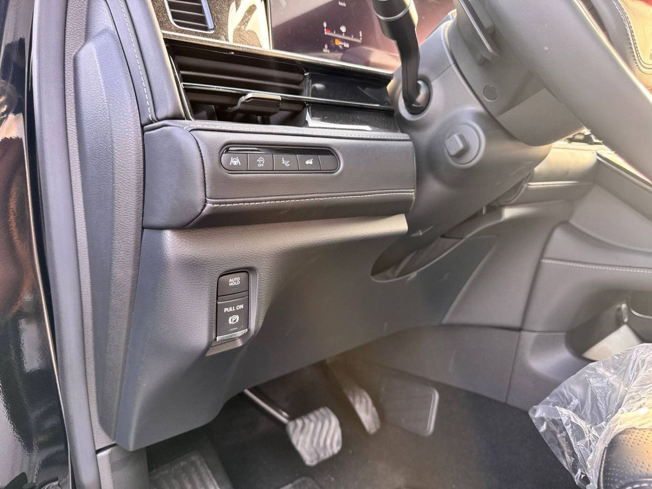 Infiniti QX80 Autograph Captain Chairs 3.5L