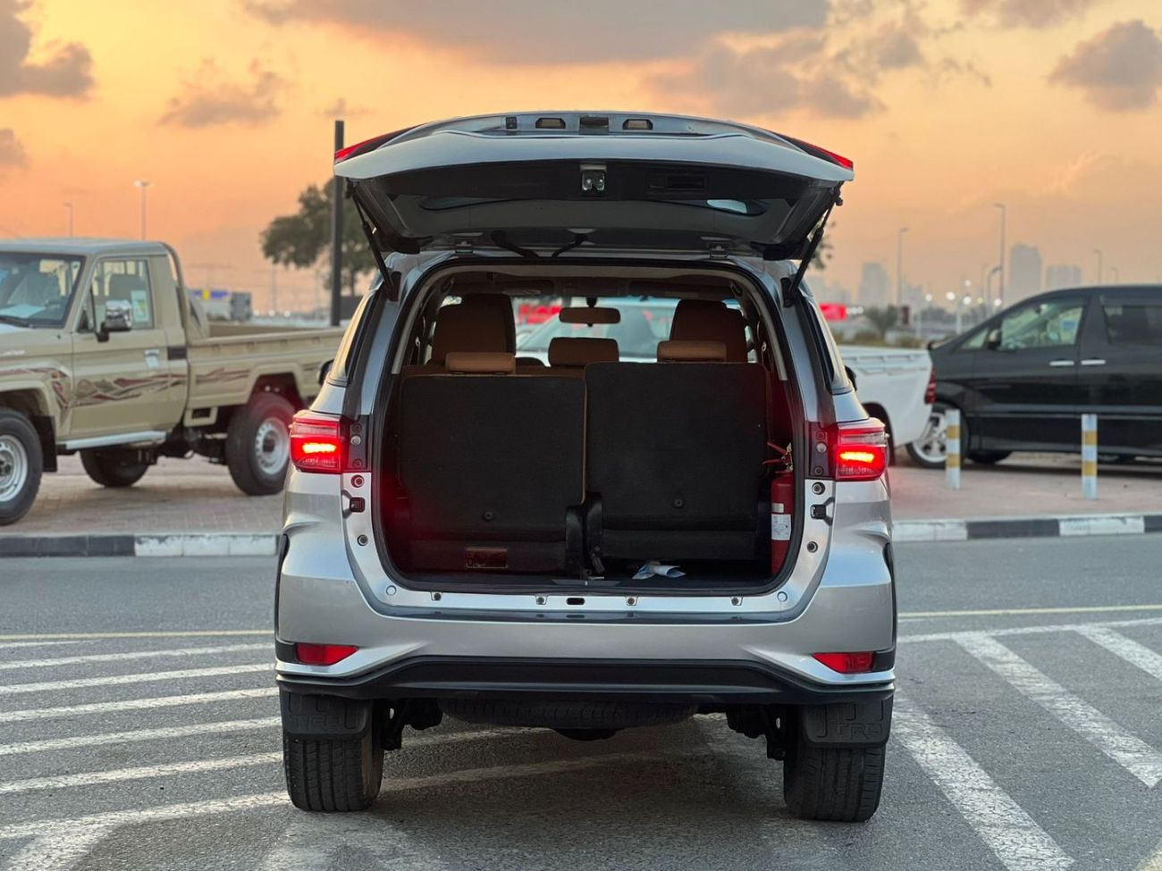 Toyota Fortuner 2020 Toyota Fortuner EXR 2.7L V4 - AWD 4x4 GCC -  Rear Cam - Cruise Control - 2025 Shape Modified