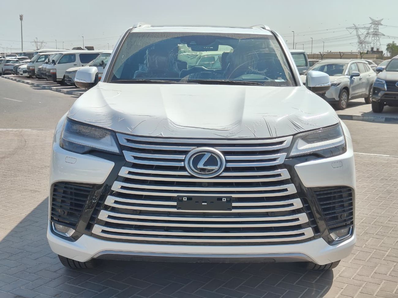 لكزس LX 600 Lexus LX 600 3.5L VIP 4 Seater 2024