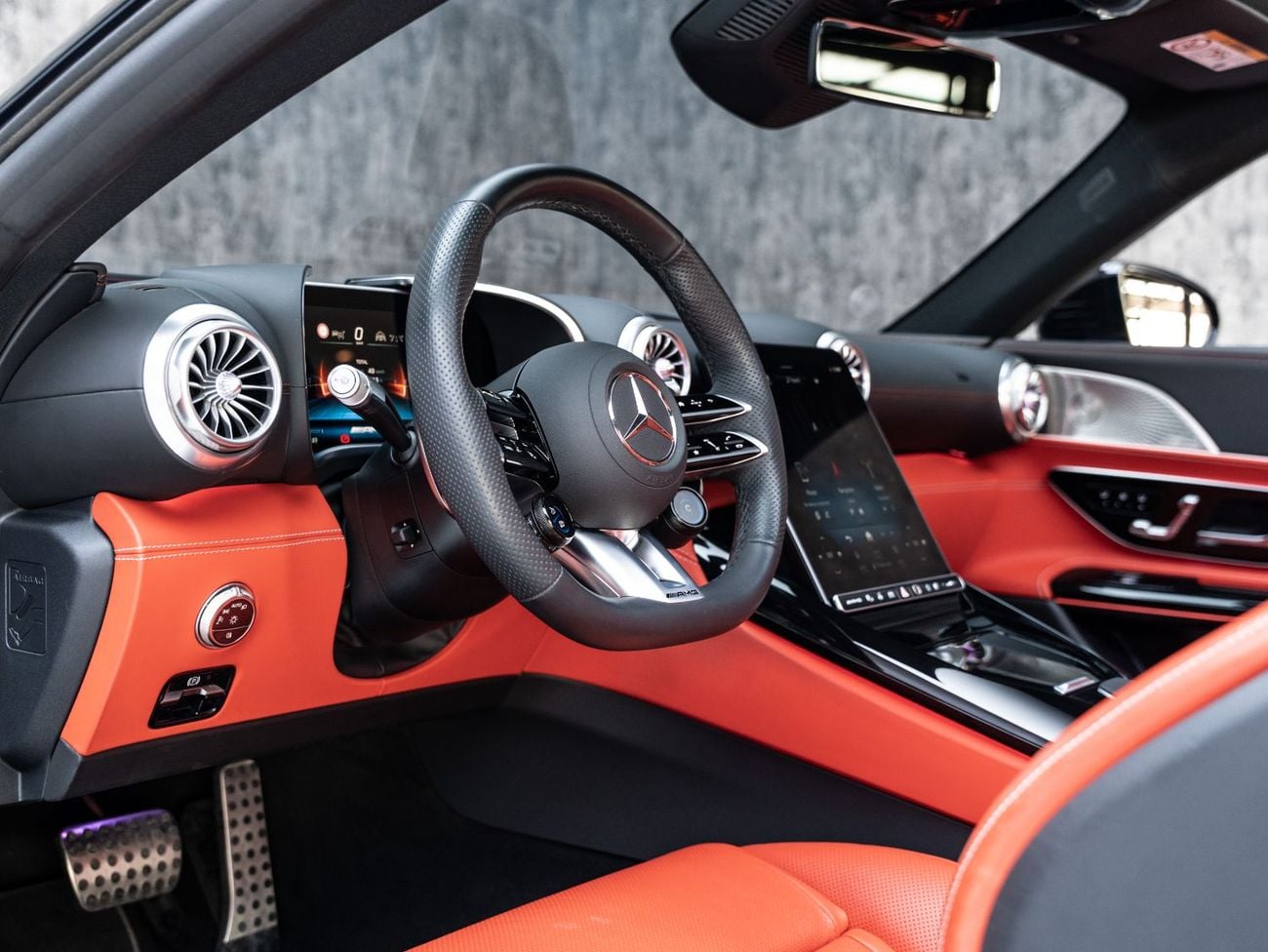 مرسيدس بنز SL 43 AMG رودستر اشترِ الآن، وادفع في عام ٢٠٢٧ | معيار بلاك لاين | ضمان مرسيدس ٢٠٣٠ + عقد خدمة، دول مجلس التعاون الخل