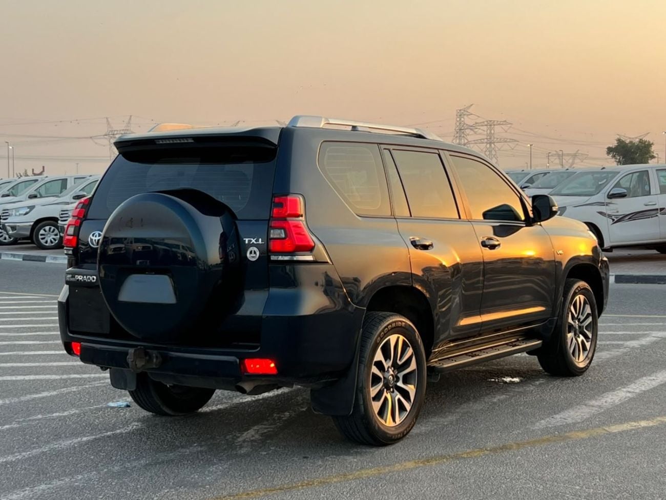 تويوتا برادو 2022 Toyota Prado TXL Full Option 4.0L V6 - AWD 4x4 - Electric Seat - Rear CAM & Sensors - Cool Box