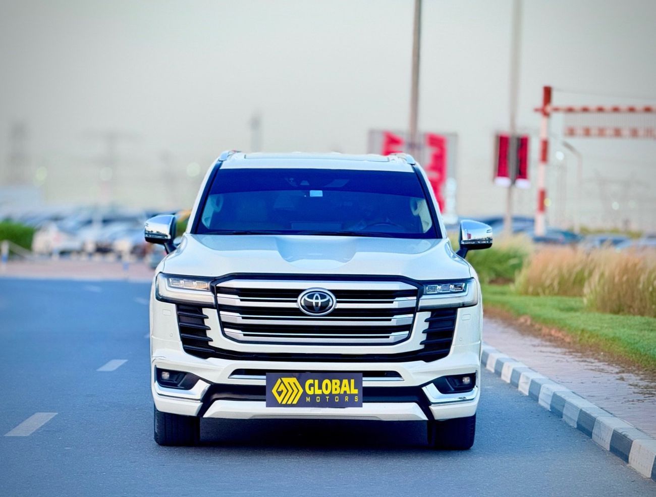 Toyota Land Cruiser 2022 VXR Twin Turbo Full Option Very Clean and Perfect condition