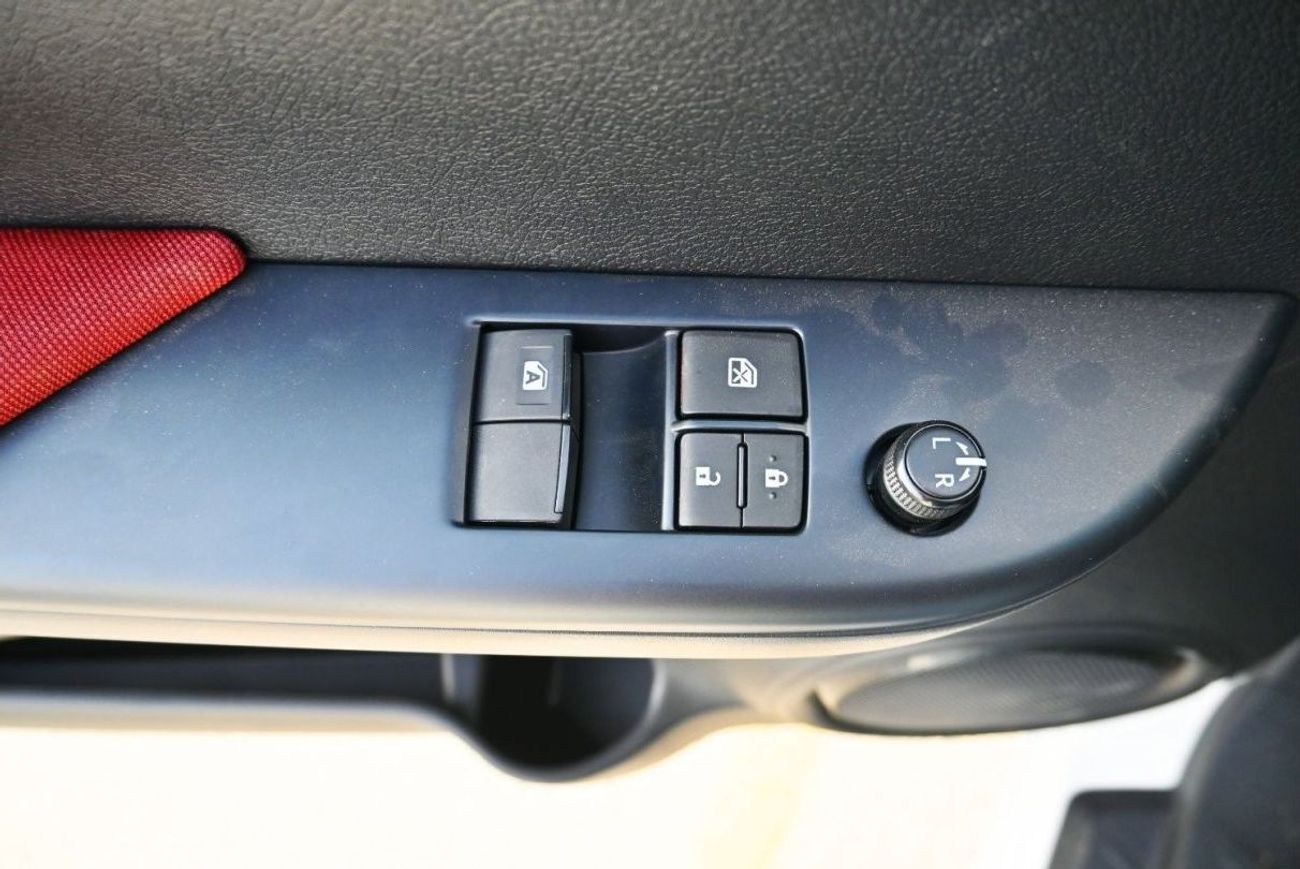 تويوتا هيلوكس تويوتا هايلكس 2024 2.4L 4x2 ديزل