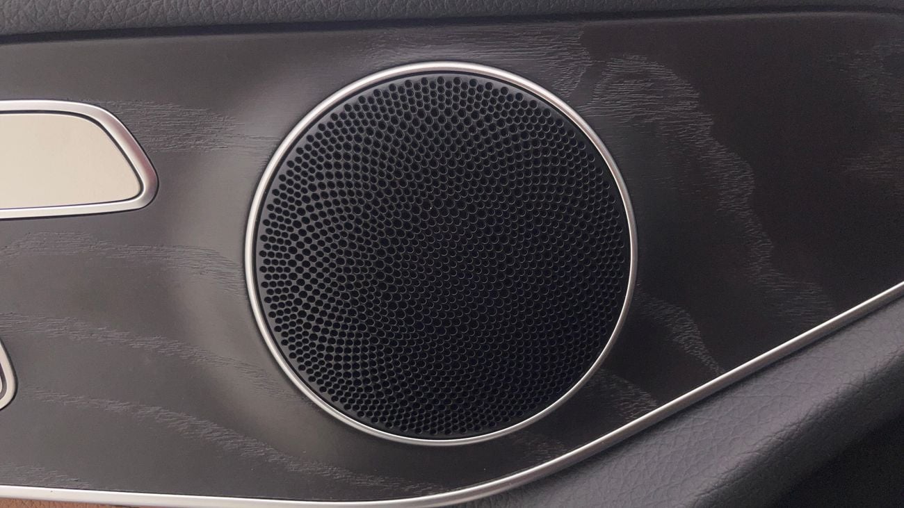 مرسيدس بنز GLC 250 AMG LINE 2 | بدون دفعة مقدمة | اختبار القيادة في المنزل