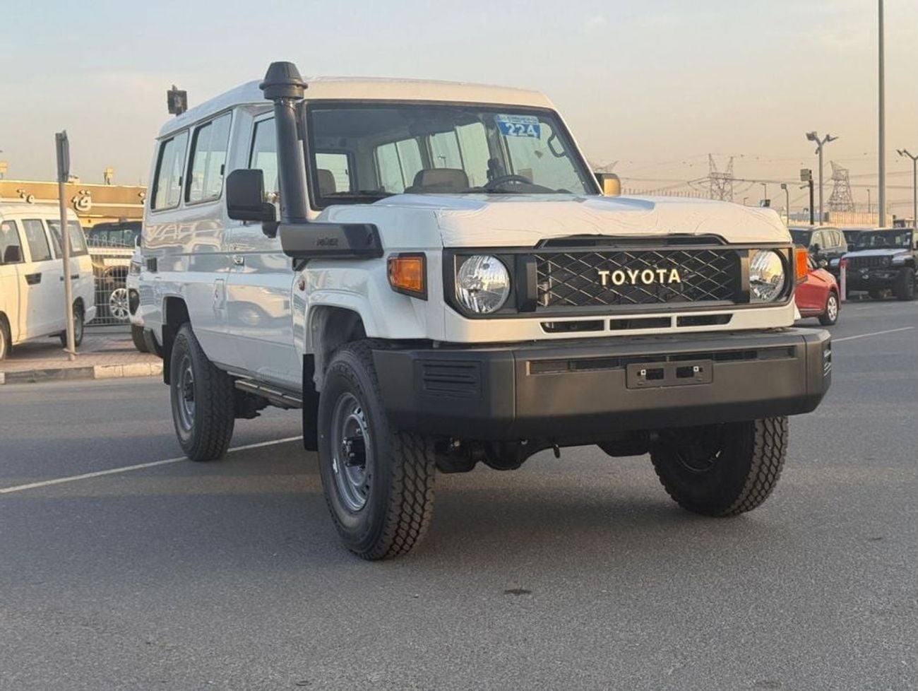تويوتا لاند كروزر 70 EXPORT ONLY - LC 78- 2.8L - DIESEL - AUTOMATIC