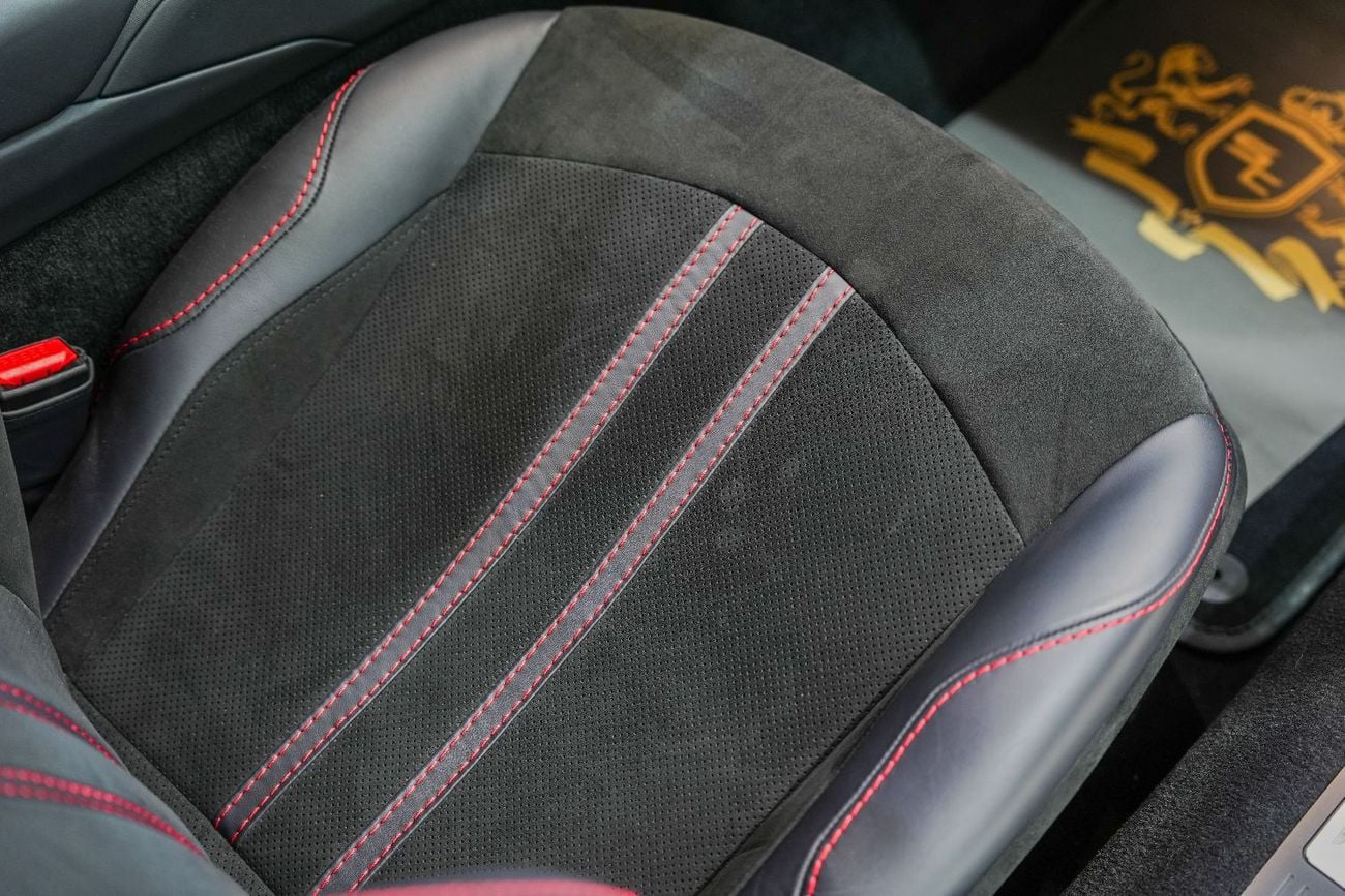 Aston Martin Vantage Std 4.0L AMG V8 Power, Sport Plus Interior Pack, Aston Martin Warranty + Service!!