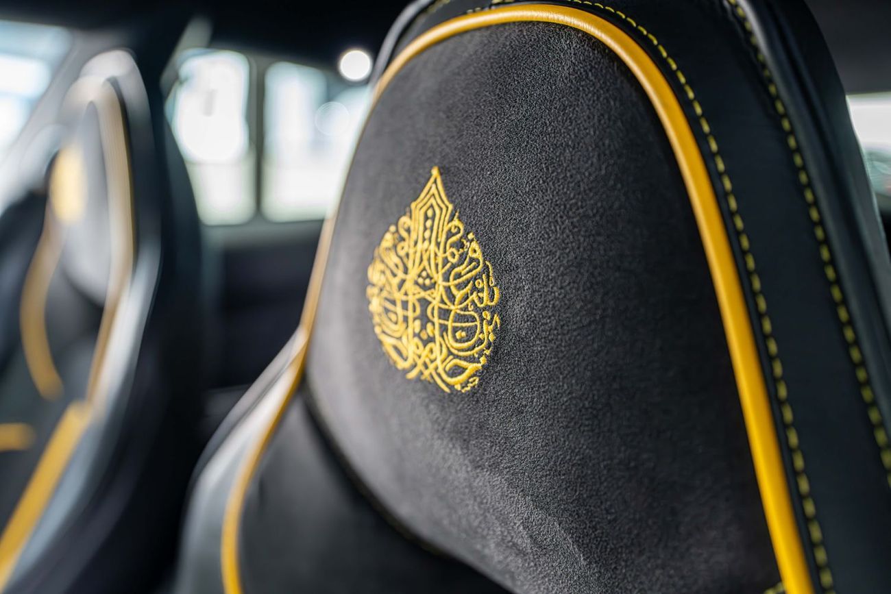 Aston Martin Rapide Std 6.0L V12 Naturally Aspirated-Custom Interior-4 Door Supercar-Metallic Paint