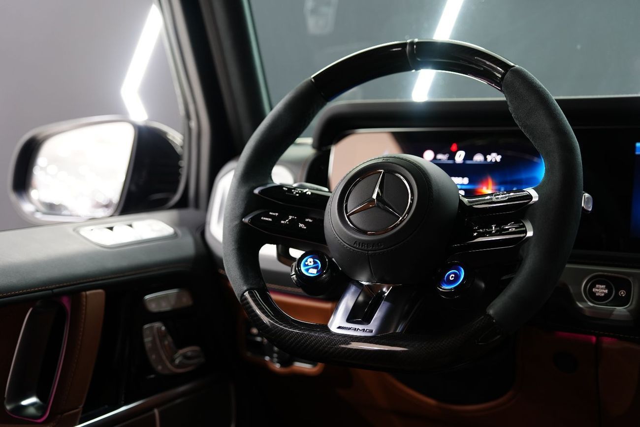 Mercedes Benz G63 AMG 4MATIC SUV Double Night Package, Carbon Fiber Pack, Gargash Warr + Serv!!