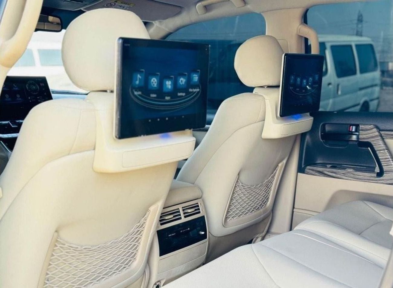 تويوتا لاند كروزر Toyota landcuriser GXR TwinTurbo 2014 facelifted 2024 Years full option