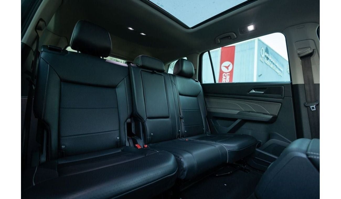 فولكس واجن تيرامونت Comfortline 3.6L Volkswagen Teramont Comfortline 2022 GCC under Agency Warranty with Flexible Down-P