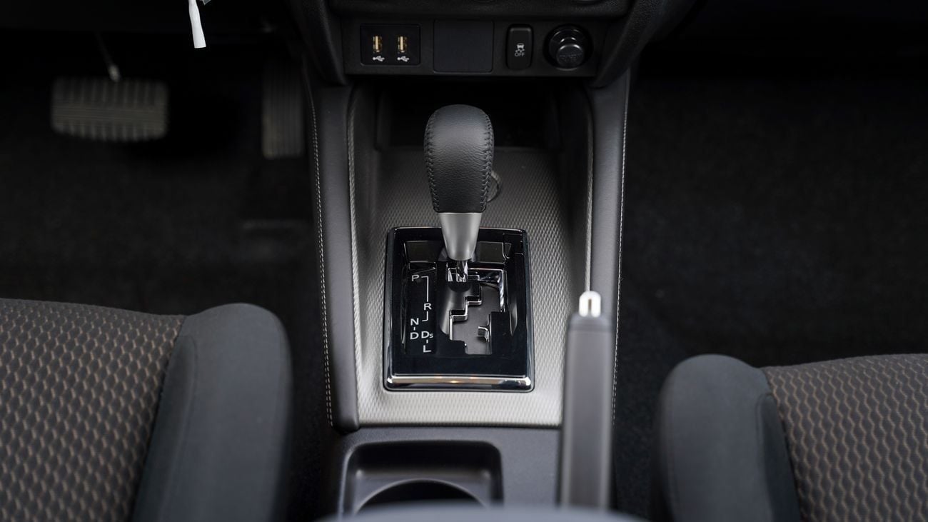 ميتسوبيشي ASX Brand New Mitsubishi ASX Basic GLX 2026 Export 2.0 2WD Petrol A/T|White/Black|ASX-BASIC-AW-26|