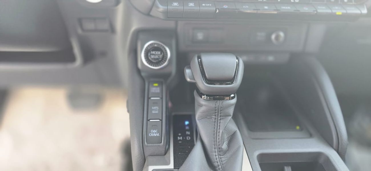 Toyota Prado TOYOTA PRADO 2.7 PETROL A/T FULL OPTION