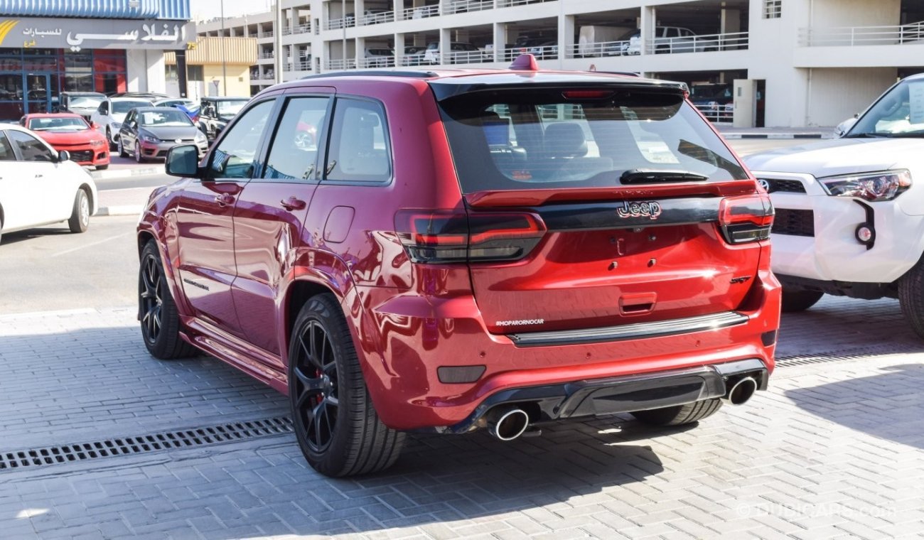 Jeep Grand Cherokee SRT