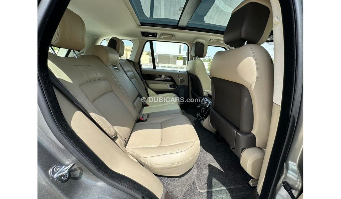 Land Rover Range Rover Range Rover Vogue HSE  P380 V6 Panoramic  2019 GCC  Full Service History  Under Warranty