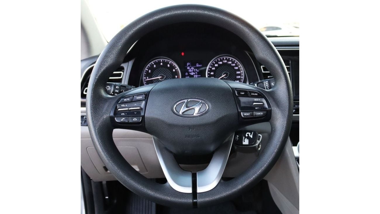 هيونداي إلانترا هيونداي إلنترا GL (AD)، 2020، سيدان ذات 4 أبواب، 1.6 لتر 4 سلندر بنزين، أوتوماتيكية، دفع أمامي