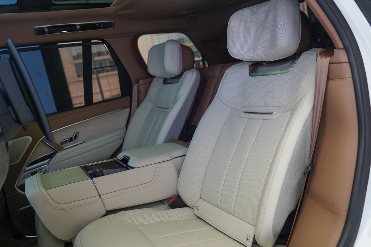 Land Rover Range Rover SV Autobiography P530 4.4L