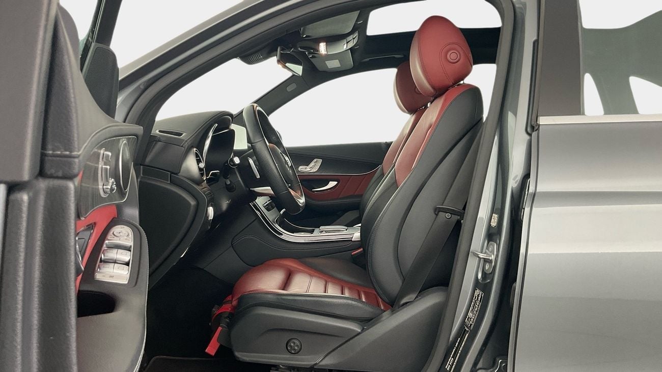 مرسيدس بنز GLC 300 2.0 GLC 300 4MATIC AUTO PREMIUM PLUS | شامل الضمان | 0 ﺪﻔﻋﺓ ﺃﻮﻟﻯ