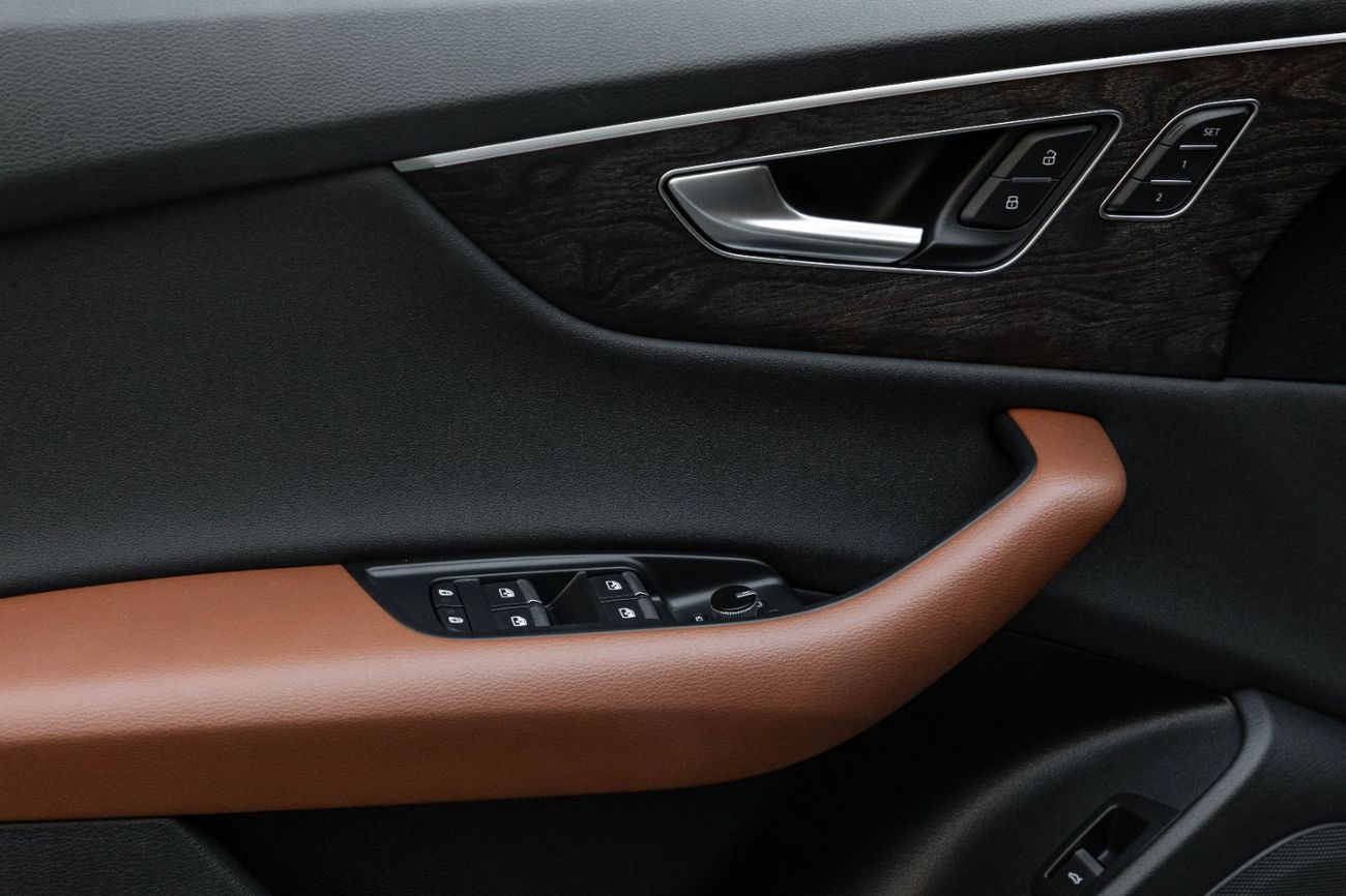 Audi Q8 3,329 P.M  | 0% Downpayment | Audi Q8 S-Line!