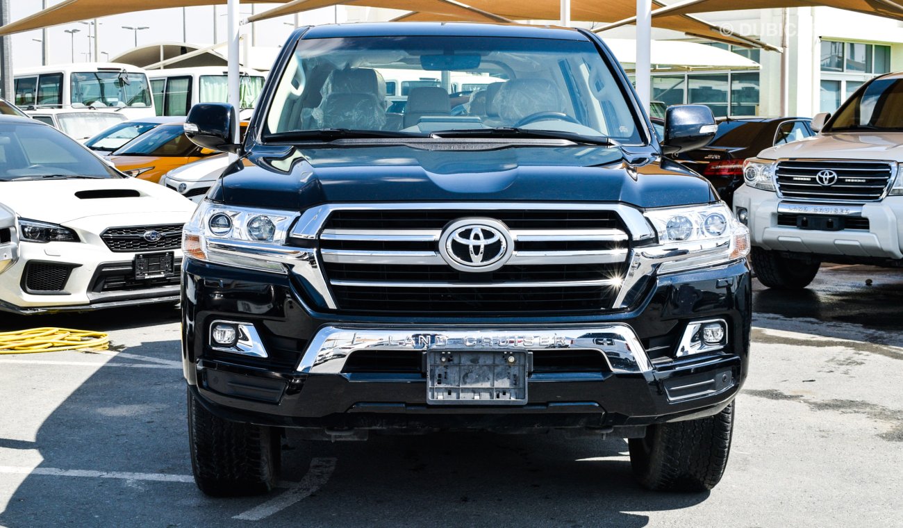 Toyota Land Cruiser GXR V8