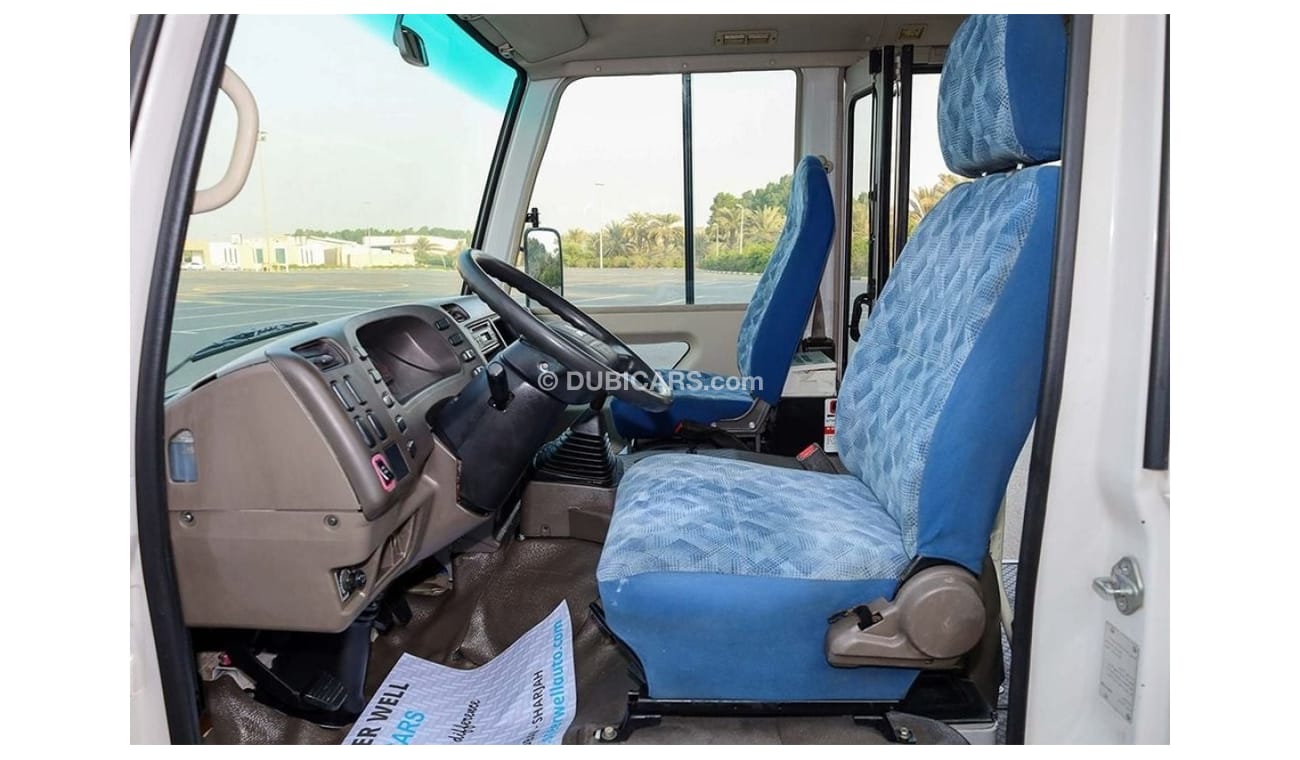 ميتسوبيشي روزا 2019 | Long Body 26 Seater | Manual Transmission - Diesel | GCC - Book Now