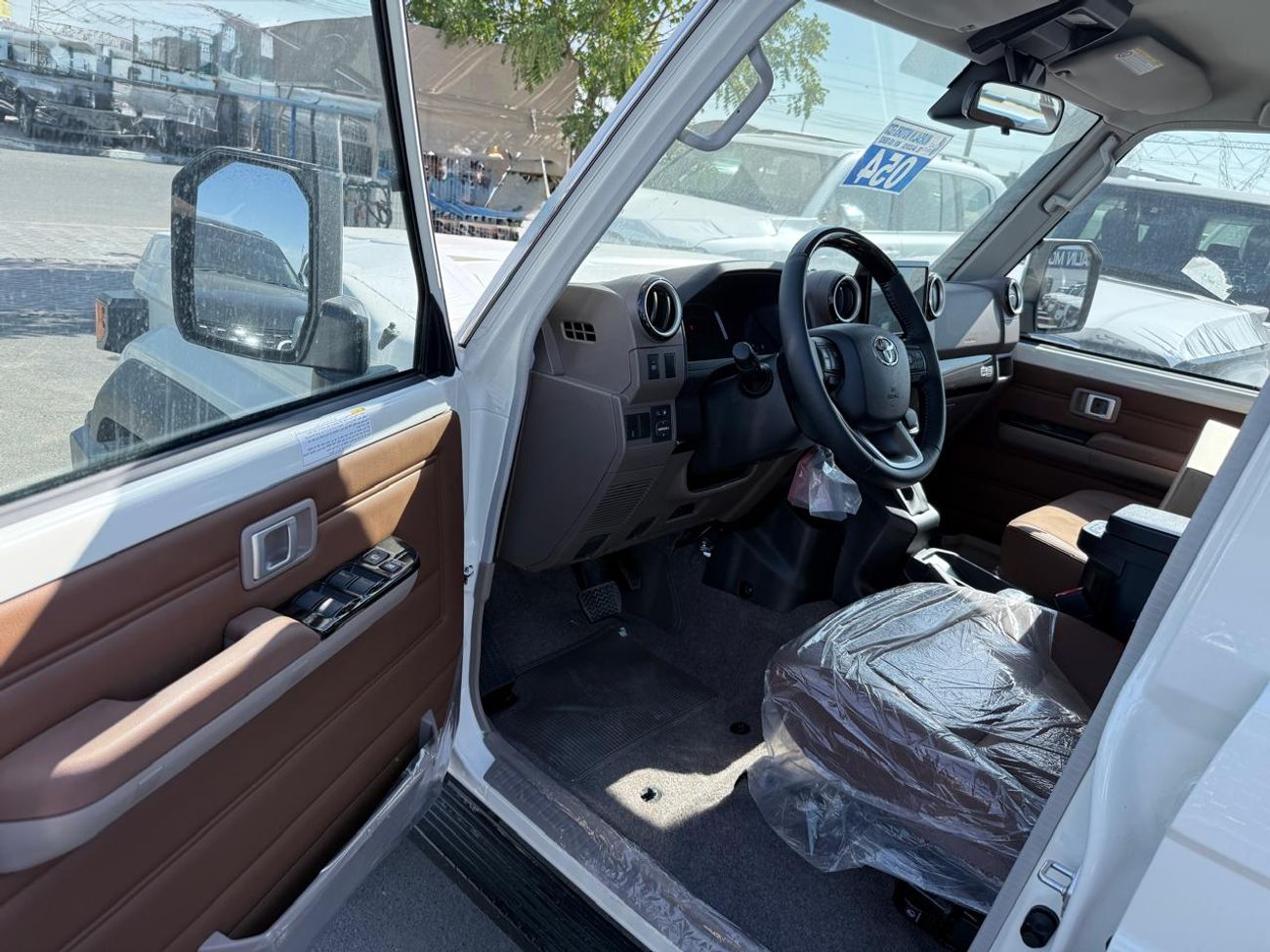 تويوتا لاند كروزر 70 Toyota LC 5 Door 2.8L 2025 AT Full Diesel With Radar