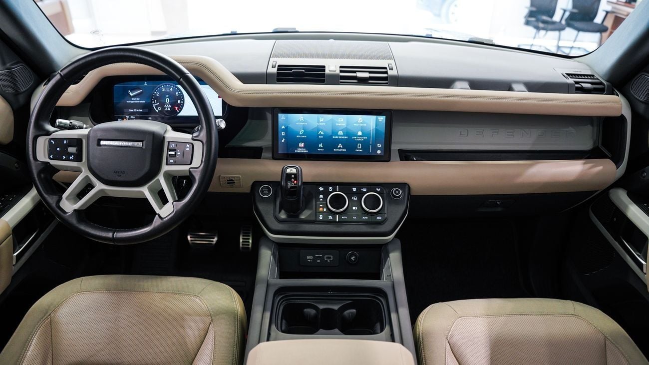 Land Rover Defender P300 110 2.0L (7 Seater)