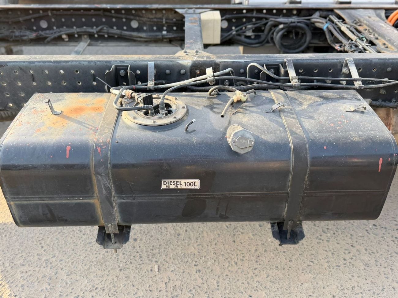 Mitsubishi Fuso Canter V4 DIESEL RIGHT HAND