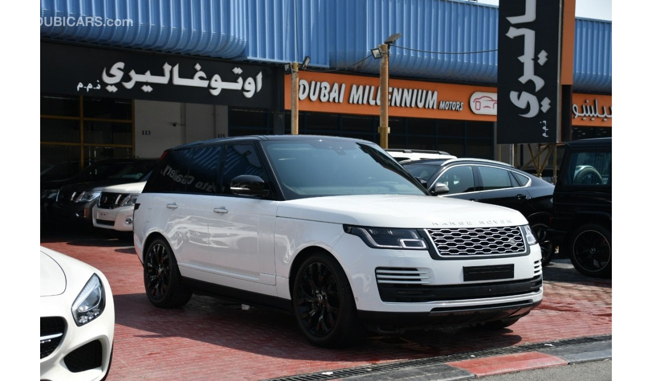 Land Rover Range Rover Vogue SE Supercharged V8 2018 GCC 5 Years Warranty or upto 150km and 7 years service or upto 150km