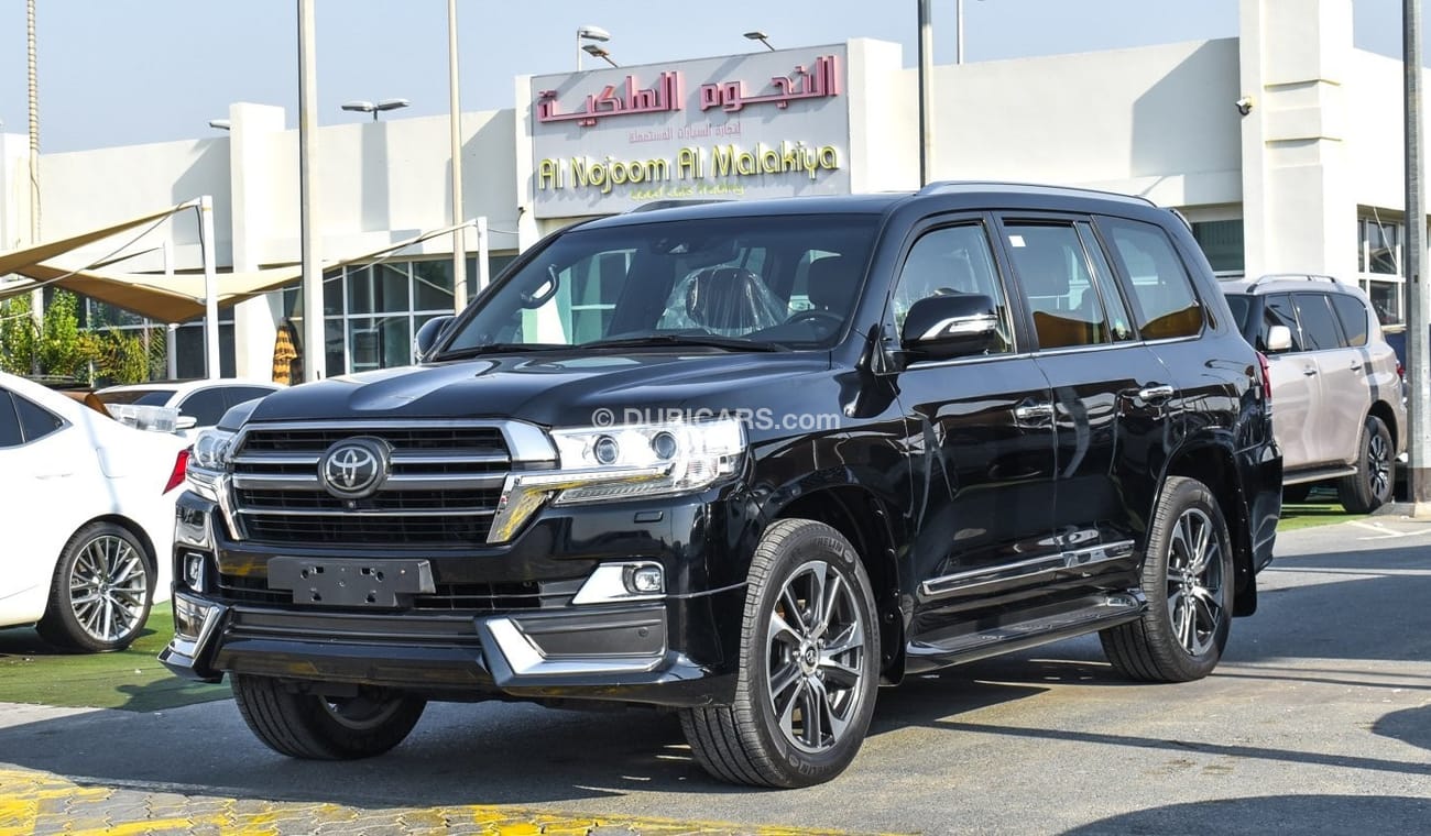 تويوتا لاند كروزر VXR 5.7 V8  Grand Touring
