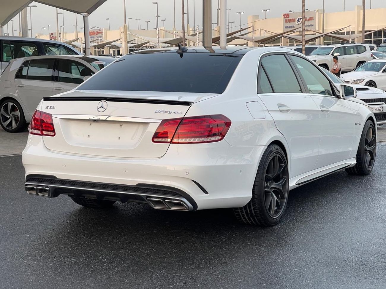 Mercedes-Benz E300 Avantgarde Mercedes E300 2015 KIT 63 _GCC_2015_Excellent Condition _Full option