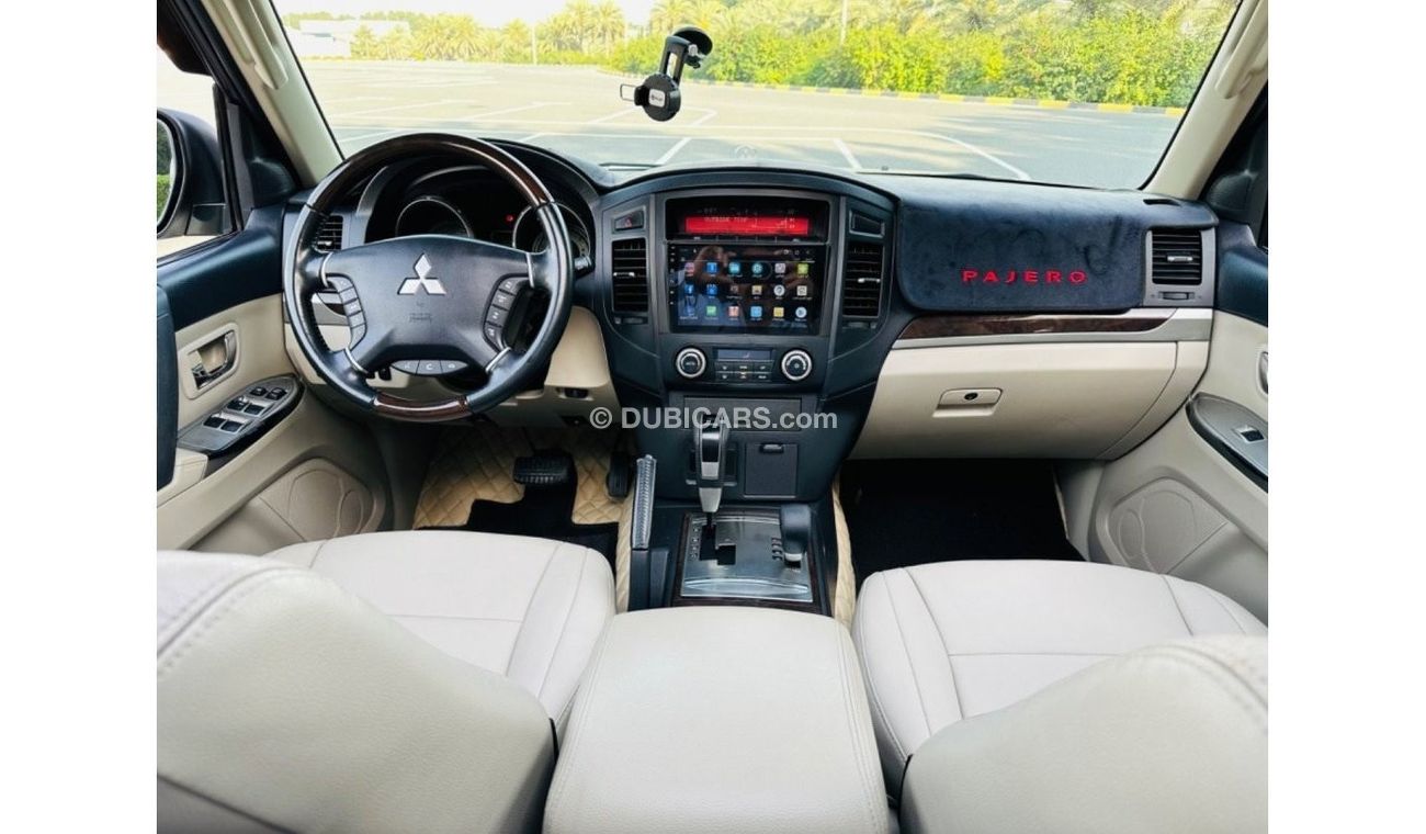 Mitsubishi Pajero GLS Highline Top MITSUBISHI PAJERO FULL OPTION GCC SPACE MODEL 2013