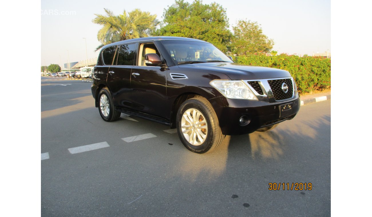 Nissan Patrol nissan patrol LE full options 2010 GCC only 67000 km full services history  big engine 400HP