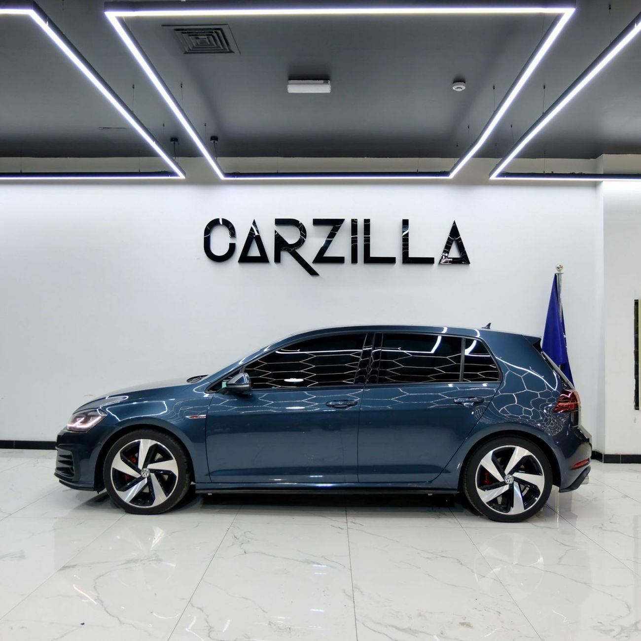 فولكس واجن جولف GTI 2.0L