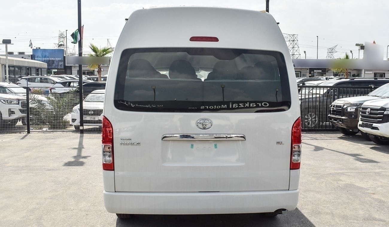 Toyota Hiace DLS -High Roof Commuter 2.8L M/T DLS -High Roof Commuter 2.5L M/T