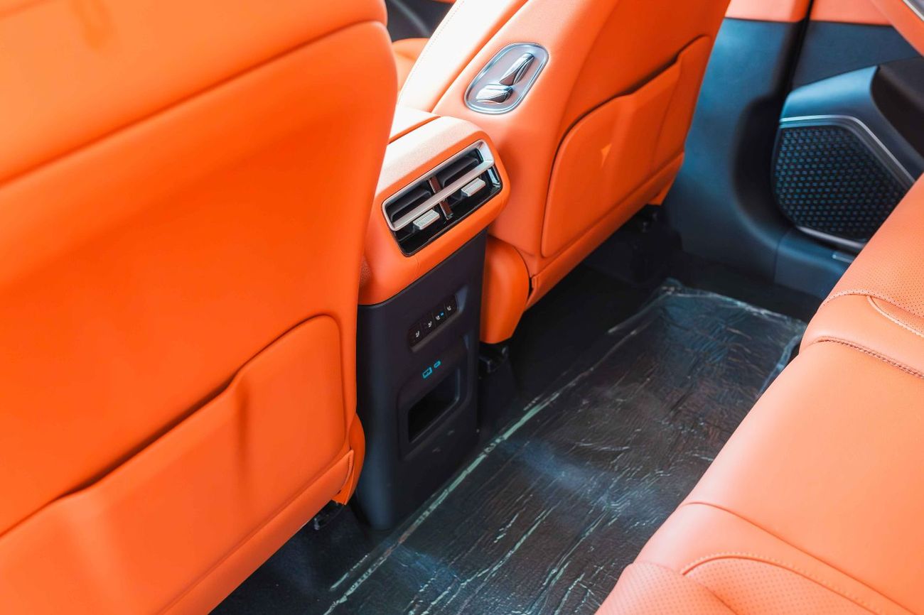 BYD Tang L Hybrid DM-i