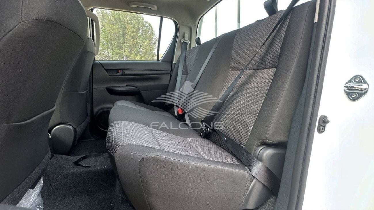 Toyota Hilux DLX Toyota/HILUX D DC 4WD/ 2.4L Country TURBO ABS P.WIND, C.LOCK MT