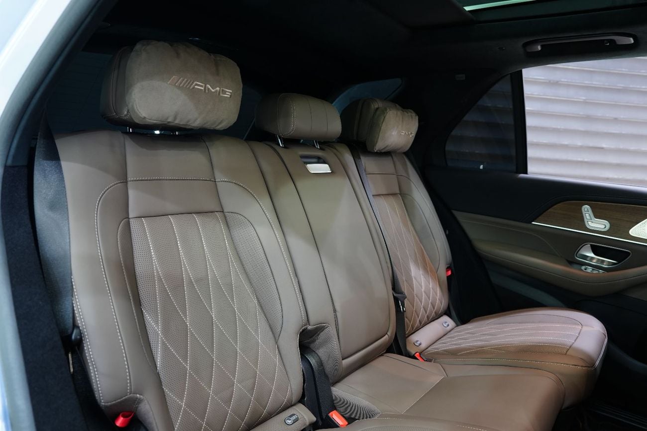 مرسيدس بنز GLE 53 AMG 4Matic+, Manufaktur Interior Package, Panoramic Roof, Gargash Warr + Serv!!