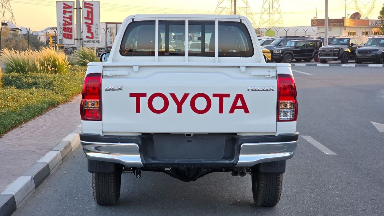 Toyota Hilux 2026 TOYOTA HILUX D/C 2.4L A/T WHITE (DLX WITH POWER WINDOWS)