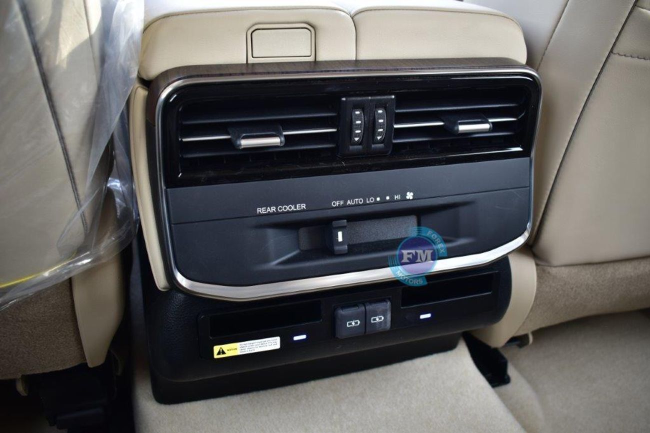 تويوتا لاند كروزر 300 GXR-V V6 4.0L Petrol 4WD 7 Seat Automatic