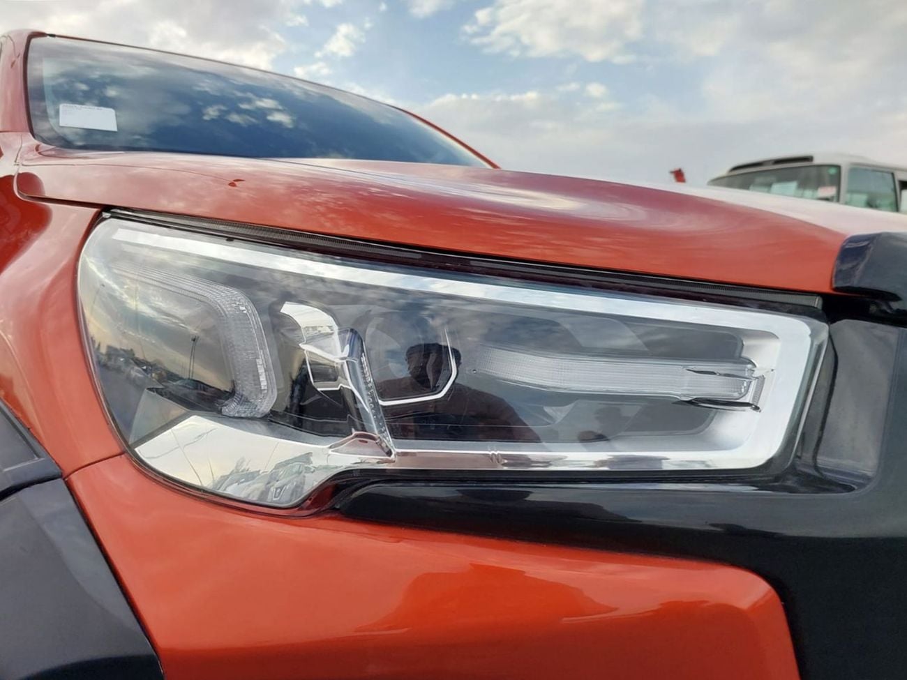 Toyota Hilux TOYOTA HILUX PICKUP RHD 2022 MODEL 2.8 L DIESEL AUTOMATIC(PM18048)