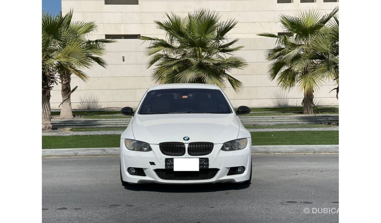 بي أم دبليو 330 BMW 330i || GCC || Hard Top Convertible || Very Well Maintained