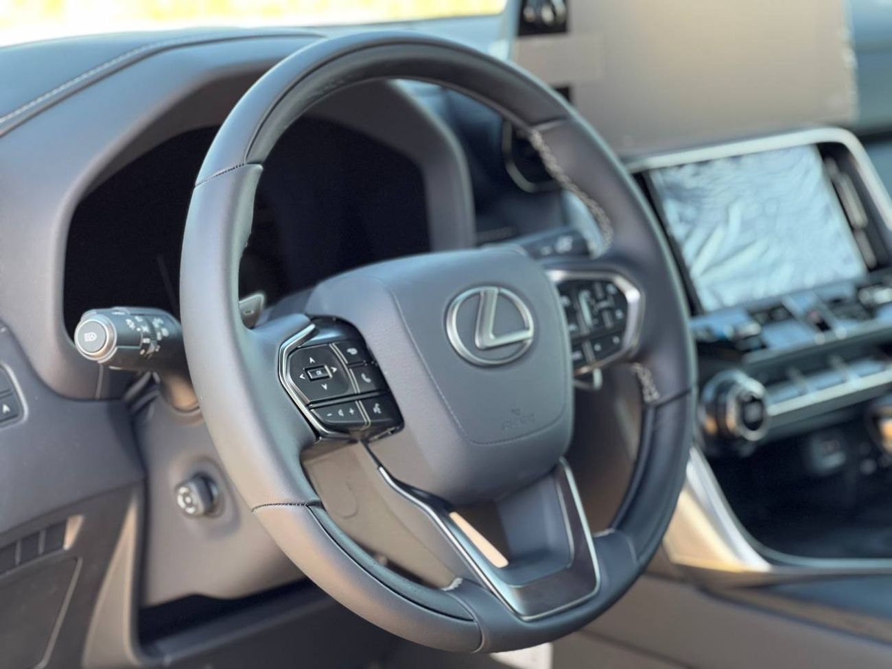 Lexus LX 600 OVER-TRAIL 3.5L PTR A/T // 2025 // FULL OPTION WITH OFF ROAD TYRE , RADAR , HEAD UP DISPLAY // SPECI