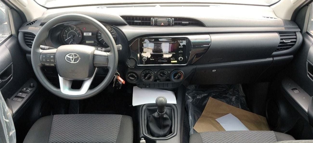 تويوتا هيلوكس Toyota Hilux 4x4 Manual 2.4L Diesel 2025YM