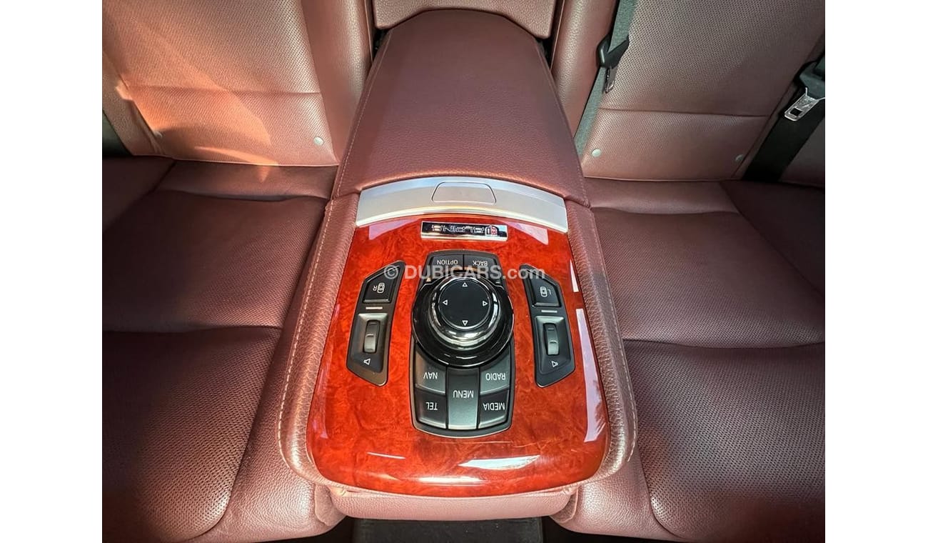 BMW B7 BMW 750I ALPINA B7 2014 GCC FULL OPTIONS ORGINAL PAINT SPESIAL EDDTION