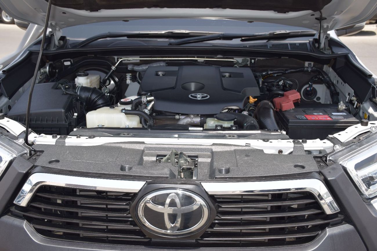 Toyota Hilux S GLX 2.8L AWD A/T